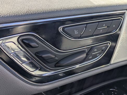 Used 2021 Lincoln Navigator L Reserve AWD/4WD image 25