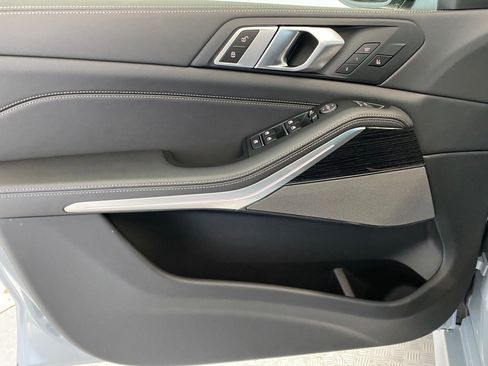 New 2026 BMW X5 M60i w/ Executive Package image 11