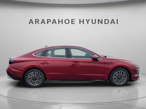 New 2025 Hyundai Sonata Limited image 6