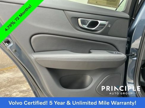 Certified 2025 Volvo V60 B5 Cross Country Plus image 28