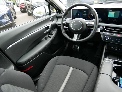 Used 2026 Hyundai Sonata SEL AWD/4WD image 9