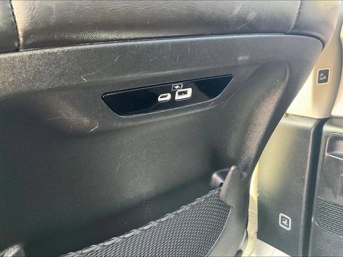 Used 2023 Chrysler Pacifica Limited FWD image 34