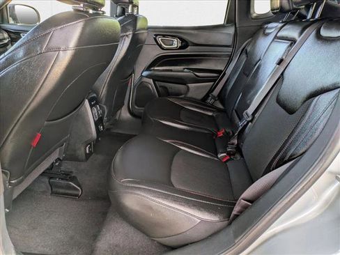 Used 2024 Jeep Compass Trailhawk image 18