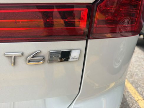 Used 2020 Volvo XC60 T6 Inscription w/ Protection Package Premier AWD/4WD image 10