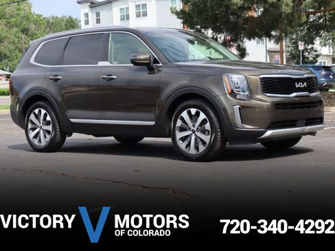 Used 2022 Kia Telluride S AWD/4WD image 1