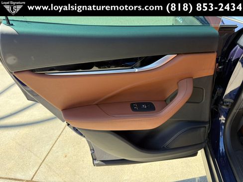 Used 2019 Maserati Levante image 16
