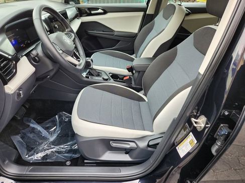 Certified 2025 Volkswagen Taos S image 11