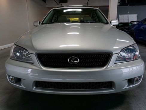 Used 2002 Lexus IS 300 image 14