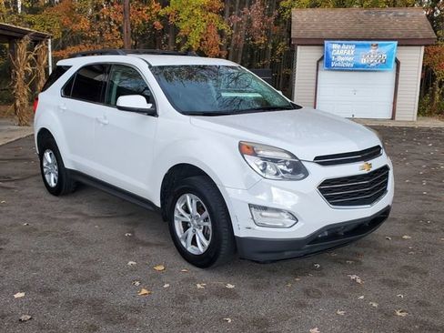 Used 2017 Chevrolet Equinox LT w/ Convenience Package FWD image 8
