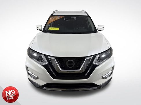 Used 2017 Nissan Rogue SL image 9