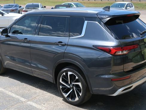 Used 2024 Mitsubishi Outlander SEL AWD/4WD image 13
