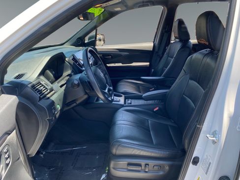 Used 2023 Honda Passport TrailSport image 9