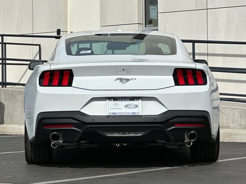 New 2026 Ford Mustang Coupe image 4