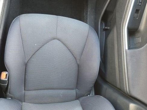 Used 2023 Toyota Highlander L image 19