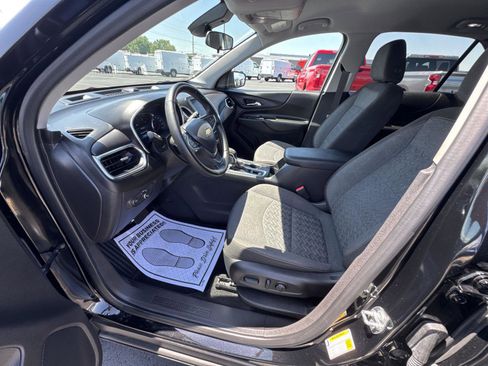 Used 2024 Chevrolet Equinox LT w/ LPO, Floor Liner Package FWD image 8