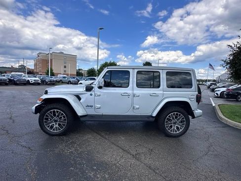 Used 2024 Jeep Wrangler High Altitude AWD/4WD image 7