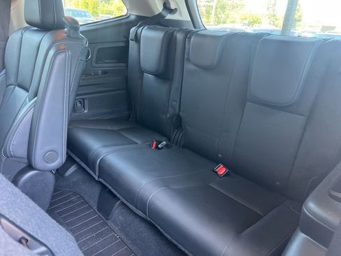 Used 2019 Subaru Ascent Limited w/ Popular Package #3 AWD/4WD image 9
