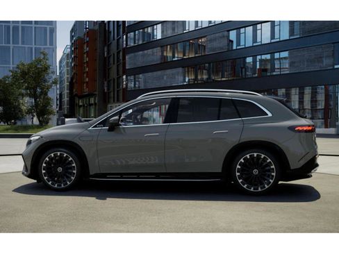 New 2026 Mercedes-Benz EQS 550 4MATIC SUV image 32