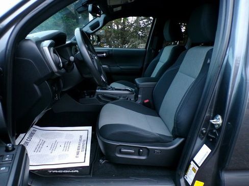 Used 2020 Toyota Tacoma SR5 image 11