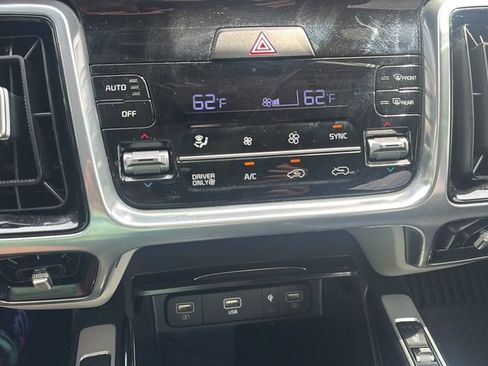 Used 2024 Kia Sorento SX Prestige AWD/4WD image 28