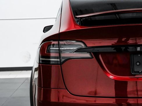 Used 2023 Tesla Model X image 58