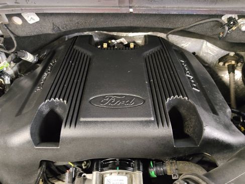 Used 2019 Ford Expedition Max XLT w/ Equipment Group 202A RWD image 30