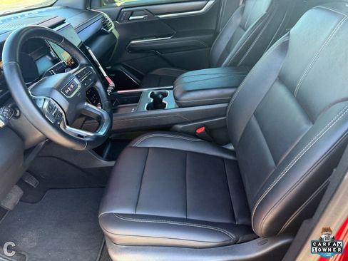 Used 2024 GMC Acadia Elevation AWD/4WD image 17