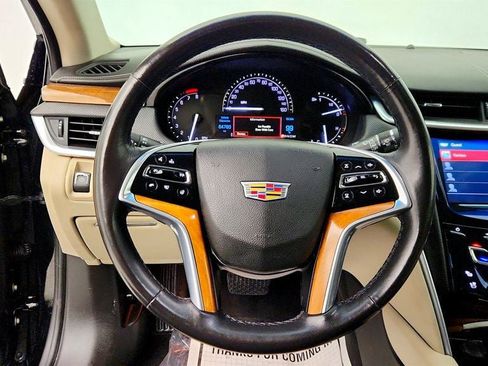 Used 2018 Cadillac XTS Luxury image 13