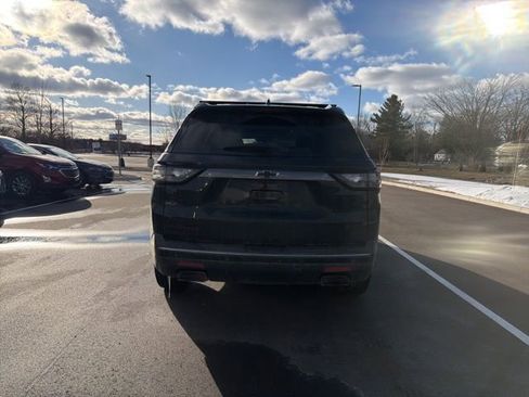 Used 2019 Chevrolet Traverse Premier w/ Redline Edition image 4