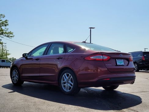Used 2014 Ford Fusion SE FWD image 6
