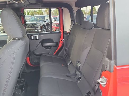 Certified 2020 Jeep Gladiator Sport w/ Quick Order Package 24S image 10