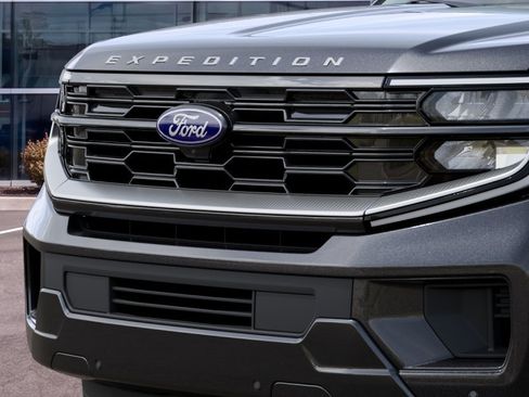 New 2027 Ford Expedition Platinum w/ Driver's Package RWD image 19