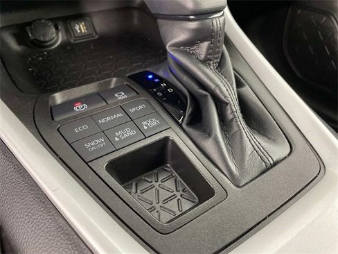 Used 2023 Toyota RAV4 XLE image 24