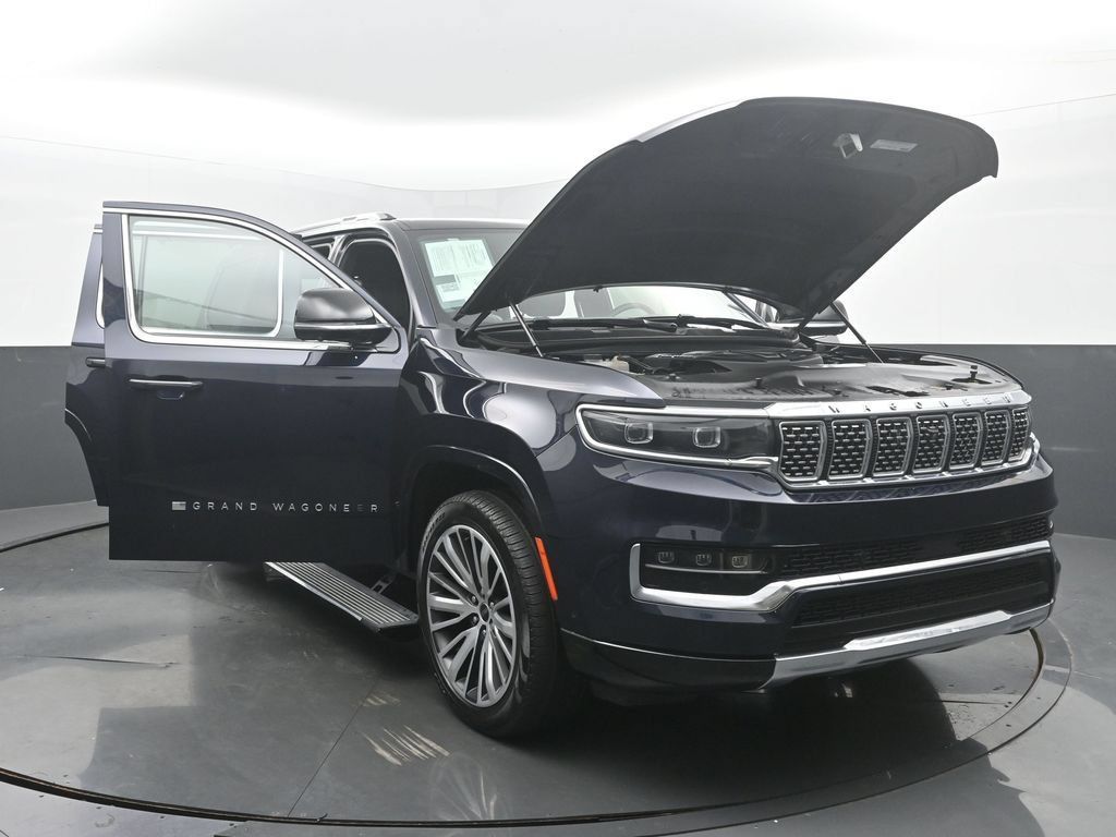 Used 2025 Jeep Grand Wagoneer 4WD image 61