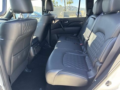 Certified 2024 INFINITI QX80 Sensory image 12