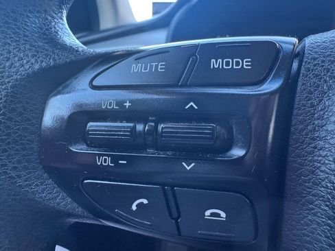 Used 2018 Kia Rio S FWD image 25