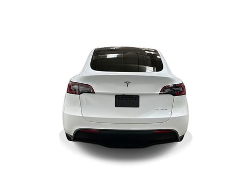Certified 2023 Tesla Model Y Long Range AWD/4WD image 5
