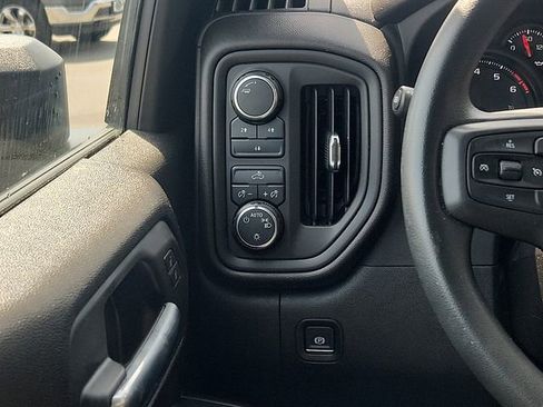 Used 2025 Chevrolet Silverado 2500 Custom w/ Custom Convenience Package AWD/4WD image 12