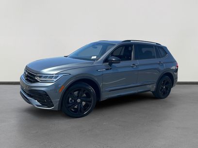 Used 2023 Volkswagen Tiguan SE R-Line