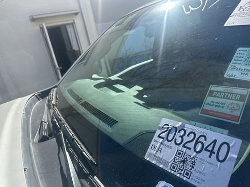 Used 2022 Nissan Frontier SV image 12