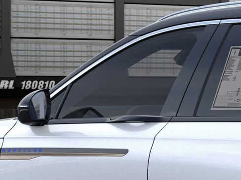 New 2026 Lincoln Nautilus Black Label image 42