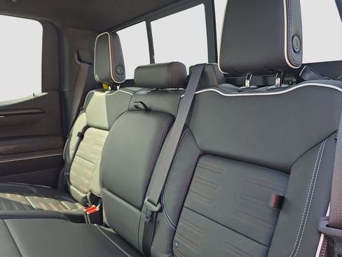 Used 2023 GMC Sierra 1500 AT4X w/ AT4X AEV Edition image 12