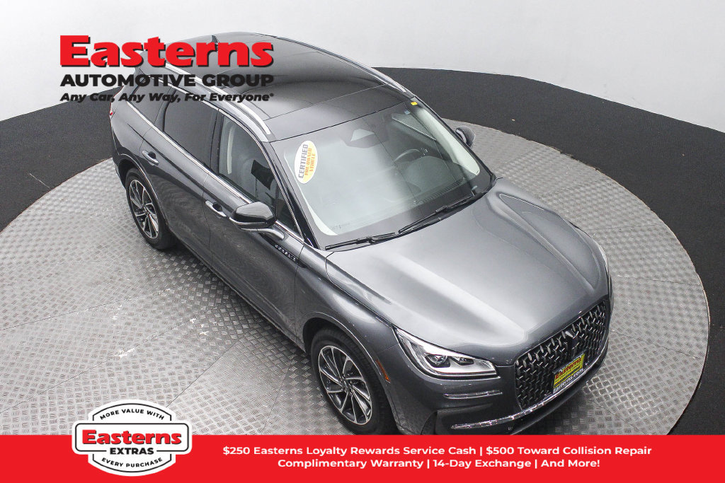 Used 2023 Lincoln Corsair Grand Touring w/ Equipment Group 301A AWD/4WD image 4