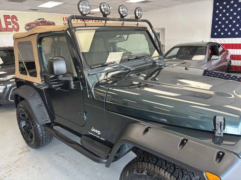 Used 2005 Jeep Wrangler SE AWD/4WD image 4