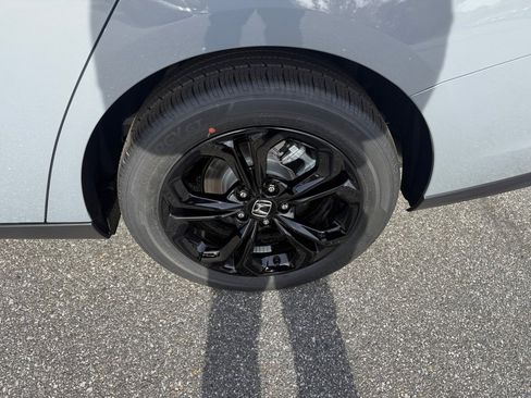 New 2025 Honda Accord SE image 22