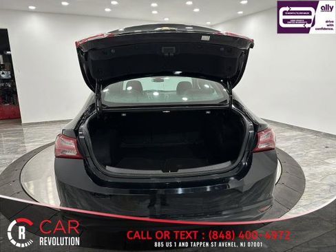 Used 2021 Chevrolet Malibu LT image 7