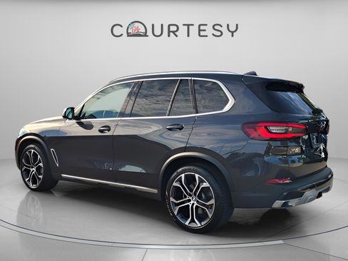 Used 2023 BMW X5 xDrive40i image 3