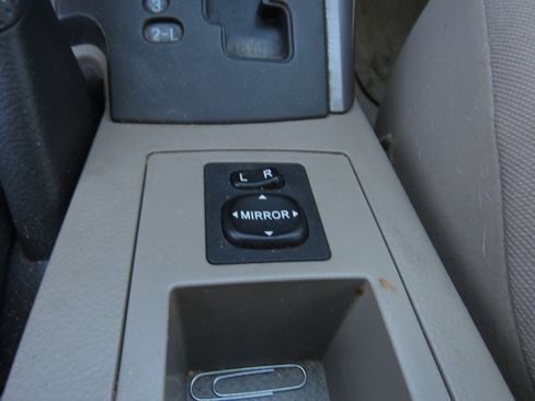 Used 2007 Toyota RAV4 2WD V6 image 20