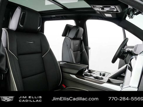 New 2026 Cadillac Escalade Luxury w/ Touring Package AWD/4WD image 26