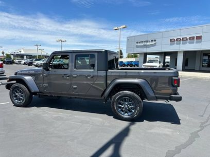 New 2026 Jeep Gladiator Sport